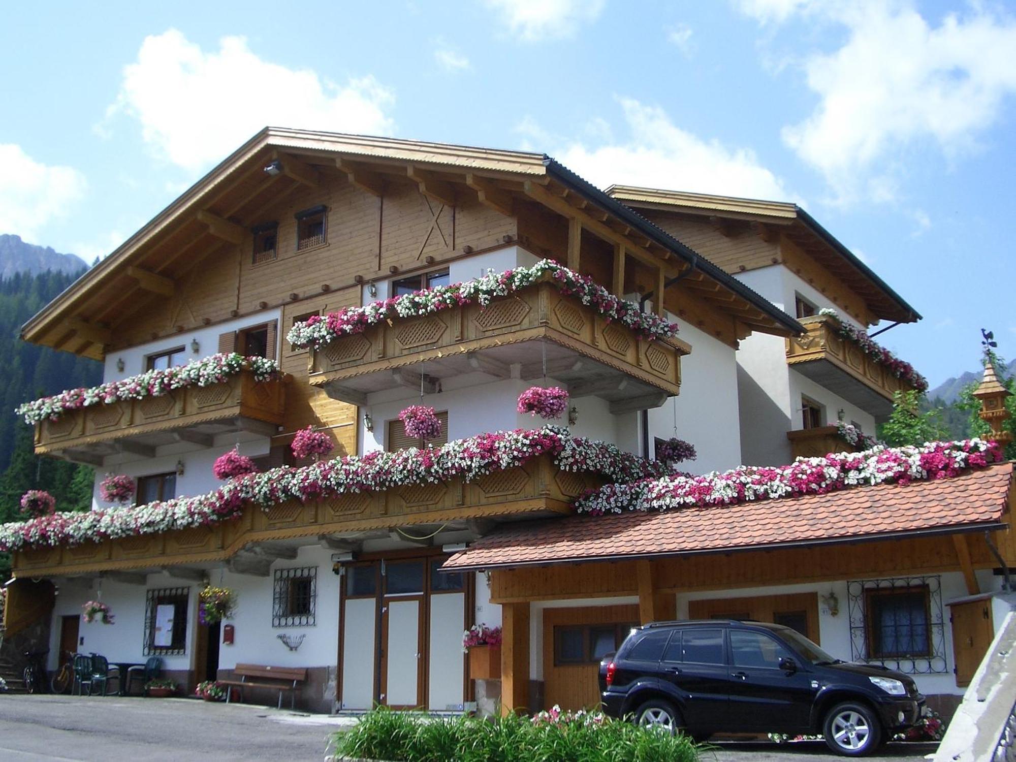 Chalet Belvedere Arabba Eksteriør billede
